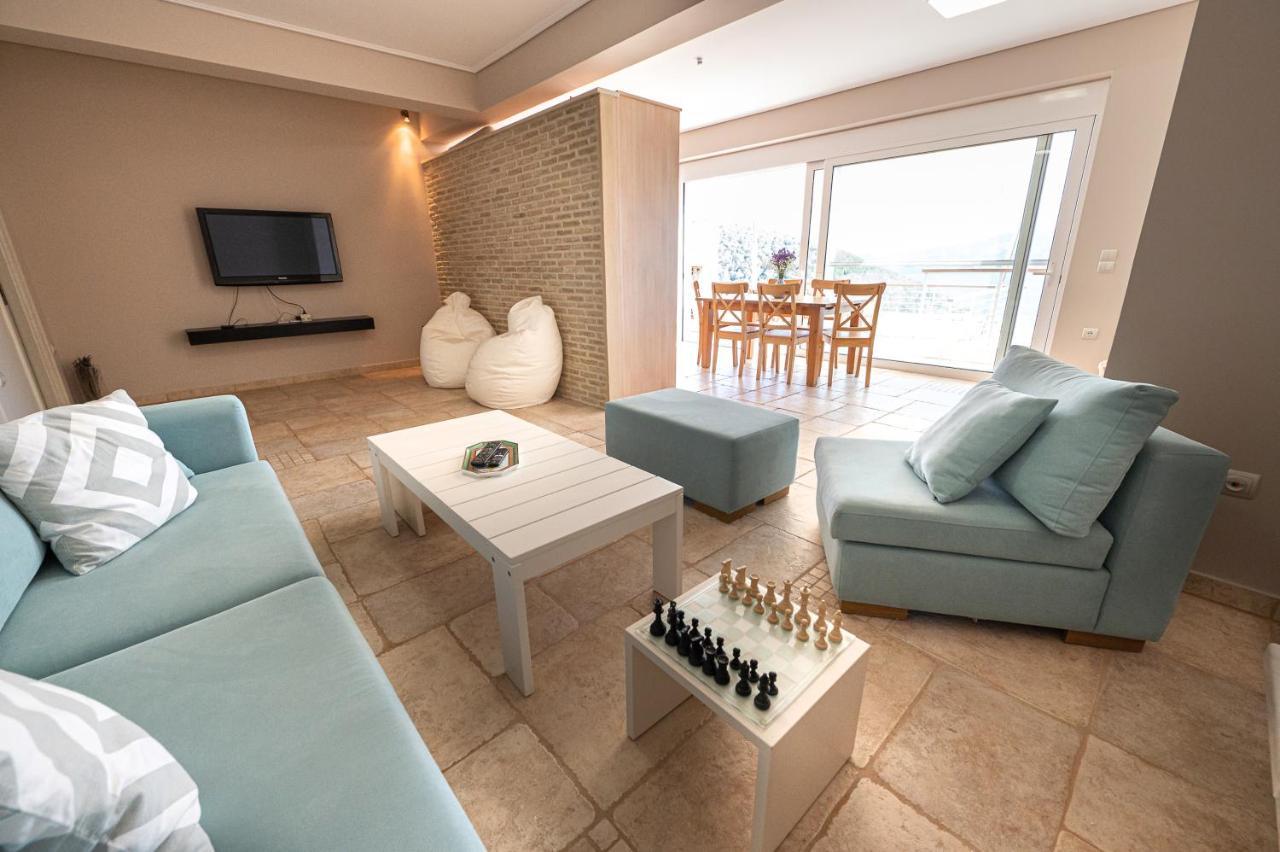 Kalavria Luxury Suites, Afroditi Suite With Magnificent Sea View And Private Swimming Pool. Poros Town Dış mekan fotoğraf